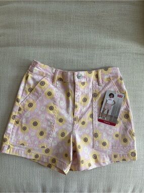 Levi’s girls sunflower shorts